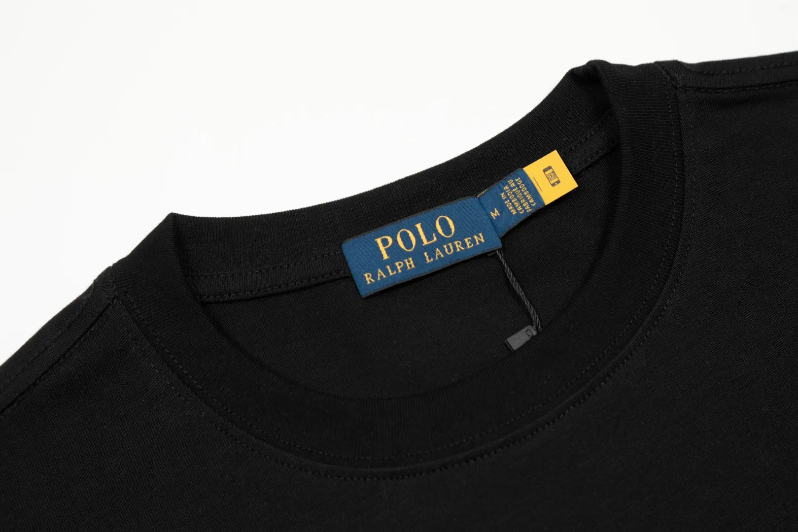 P176 💰 "Top quality" Style number: DS068# (not off the shelves all year round) [Ralph Lauren's new heavy industry embroidered men's and women's short sleeves for couples] ✅Ralph Lauren Ralph Lauren classic basic heavy industry large embroidery versatile round neck short sleeves ✅Main supplier platform live broadcast Wholesale entities Replenish when out of stock Not off the shelves ✅ZP quality 1:1 version Scan the code to enter the GF website Z cabinet quality ✅280g high-weight pure cotton fabric, focusing on high-end, cost-effective, and good quality. Needless to say, the version is restored to the original version. The maximum size can be worn up to 200 pounds. Loose, comfortable and stress-free. ✅Wear for work and life. Suitable for various occasions. A must-have recommendation for couples. Size: S-XL. Color: black, white, floral gray, navy blue.